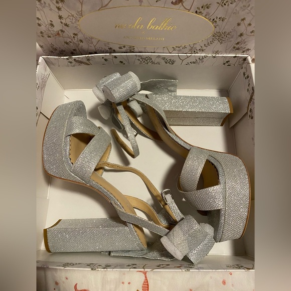 Antonio Melani x Nicola Bathie Lila Bow Detail Platform Dress Sandals silver - Picture 3 of 9